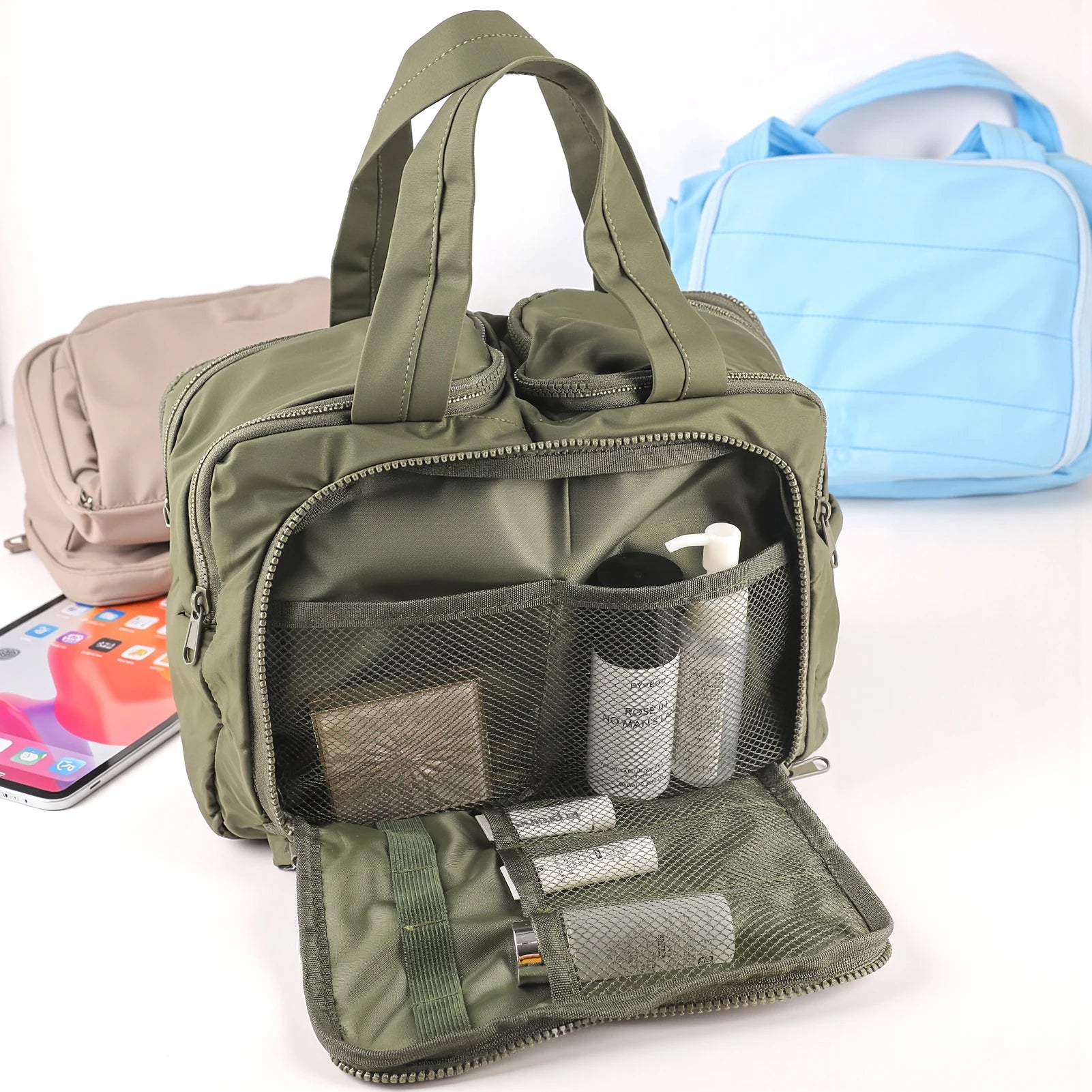 Multi-Opening Quilted Simple and Stylish Solid Color Portable Travel Toiletry and Makeup Bag, Multifunctional Large Capacity Lightweight Soft Stain-Resistant Large Opening Unisex Toiletry Bag, with Dry and Wet Separation Func