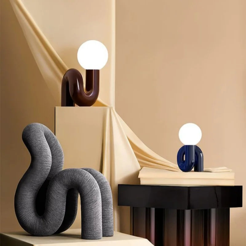 Modern glass spherical table lamp hotel children's room bedroom living room minimalist art model room decoration table lamp