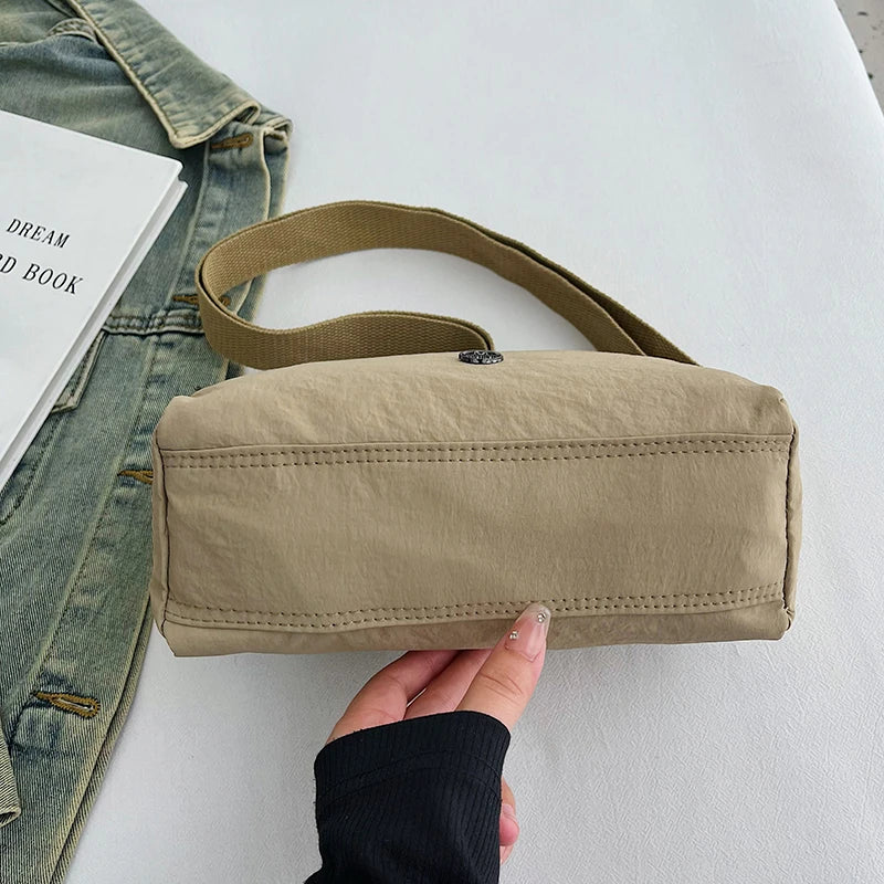 Crossbody bag for ladies - new trendy canvas shoulder bag that is versatile and fashionable, lightweight and spacious, featuring