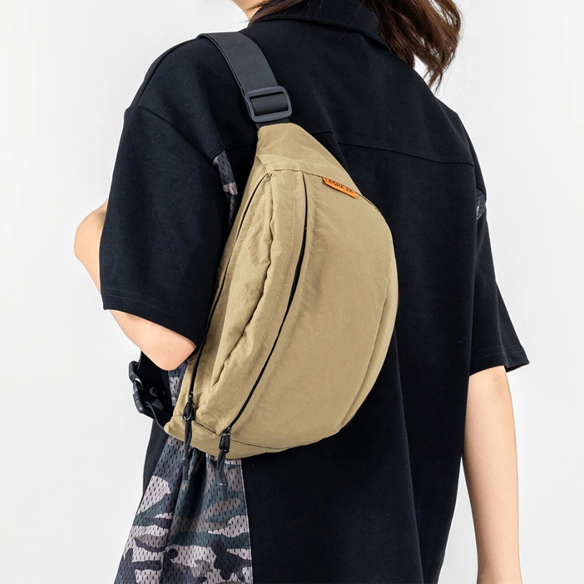 2026 Crossbody Bag for Men and Women, Casual Multifunctional Waist Bag, Autumn Large-Capacity Sports Outdoor Commuting Shoulder Bag for Hiking